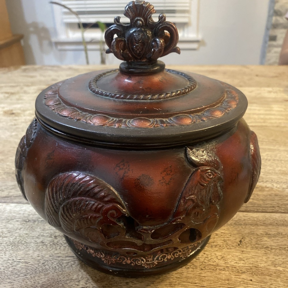 Vintage - Rooster Resin Incense Holder with Intricate Detail Decor